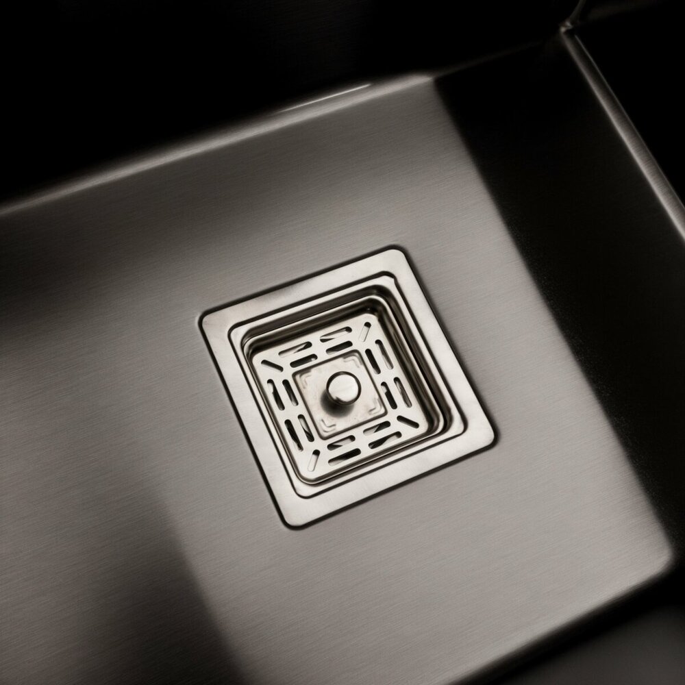 Фото - Мийка PVD Platinum Handmade 780x430x220 R чорна (квадратний сифон,3.0/1.0)